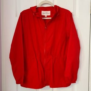 Packable windbreaker